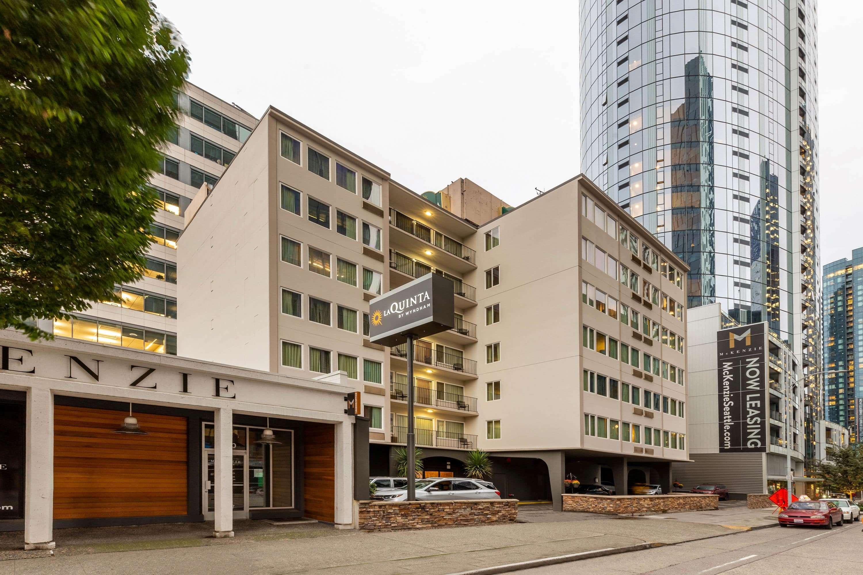 Отель La Quinta By Wyndham Seattle Downtown Экстерьер фото